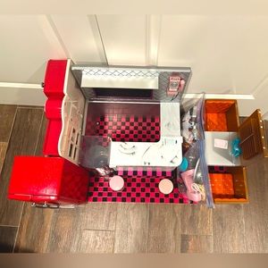 18 inch doll/ American Girl doll Our Generation kitchen AND diner.